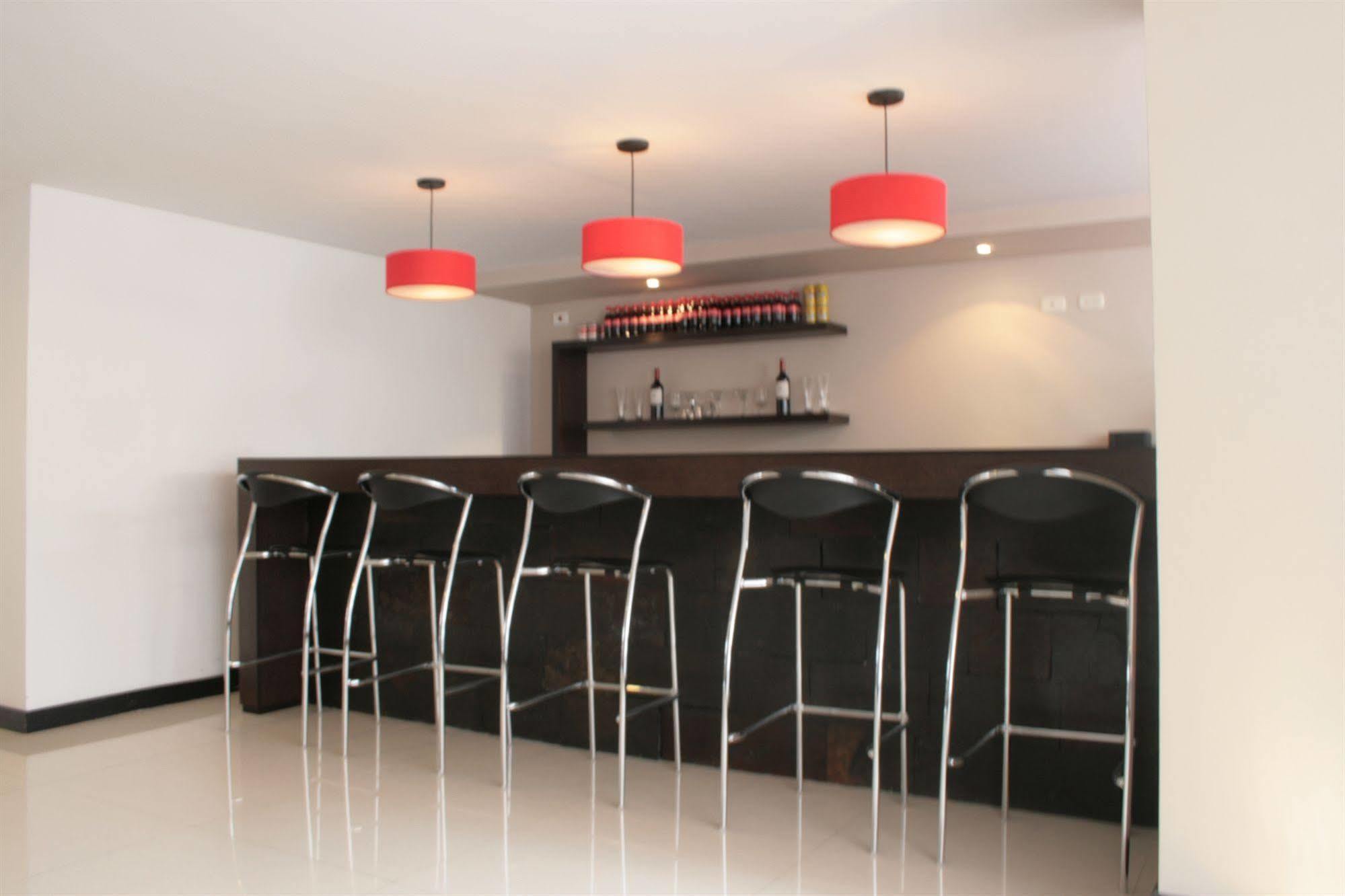 Confort 80 Zona Rosa Hotel 3*